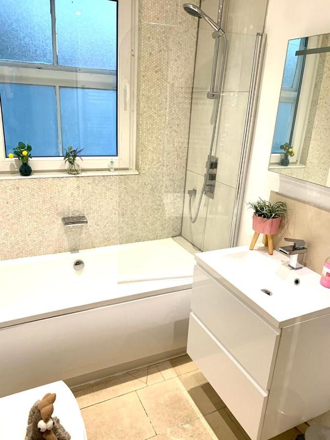 Emmanuel Block - Cambridge City Centre By Koala & Tree Short Lets & Serviced Accommodation CBG Eksteriør billede